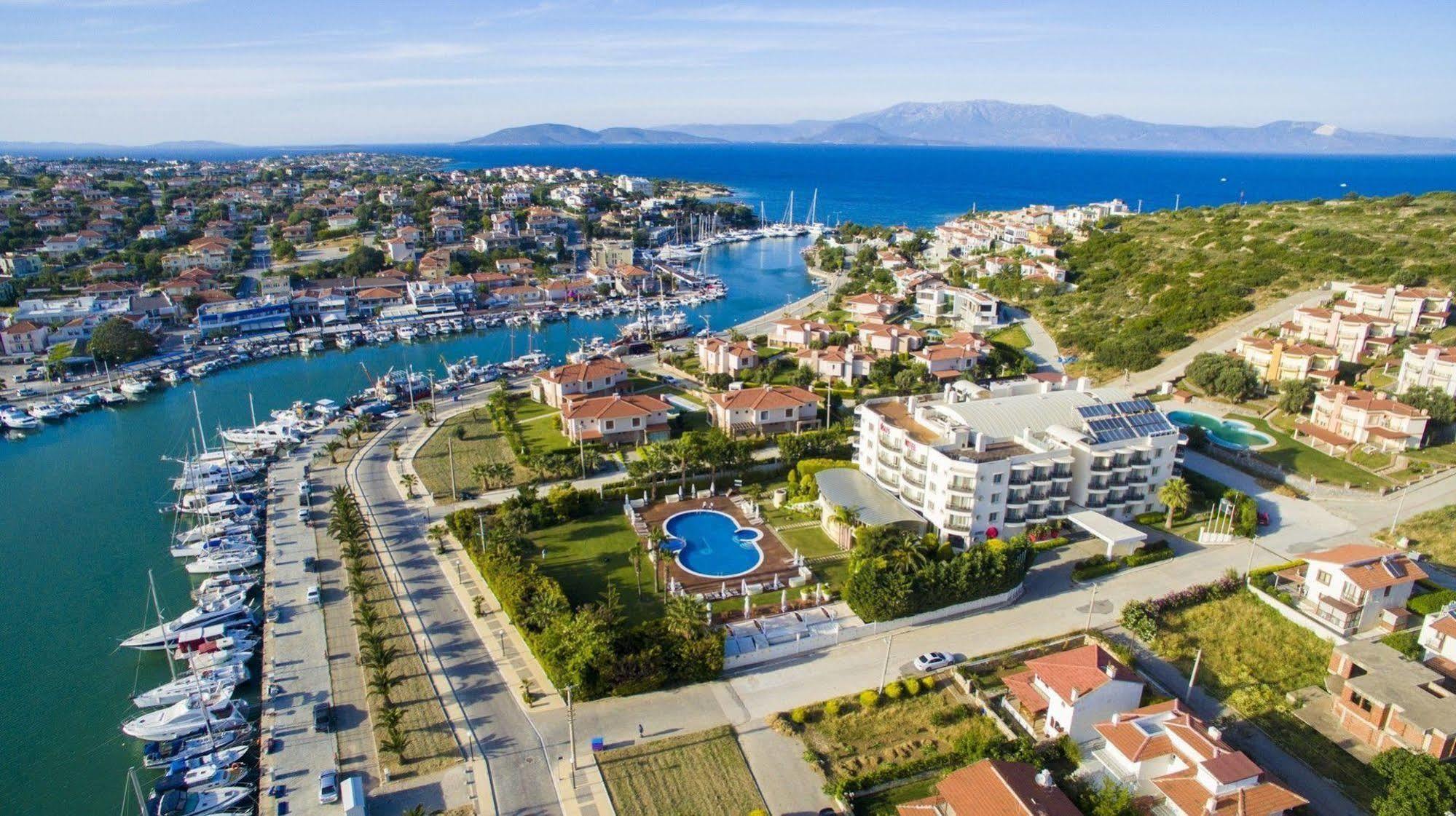 Sisus Hotel Çeşme Exterior foto
